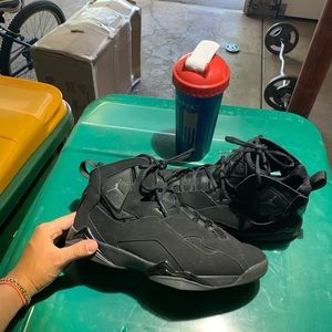 I’m selling all black Jordan 7’s